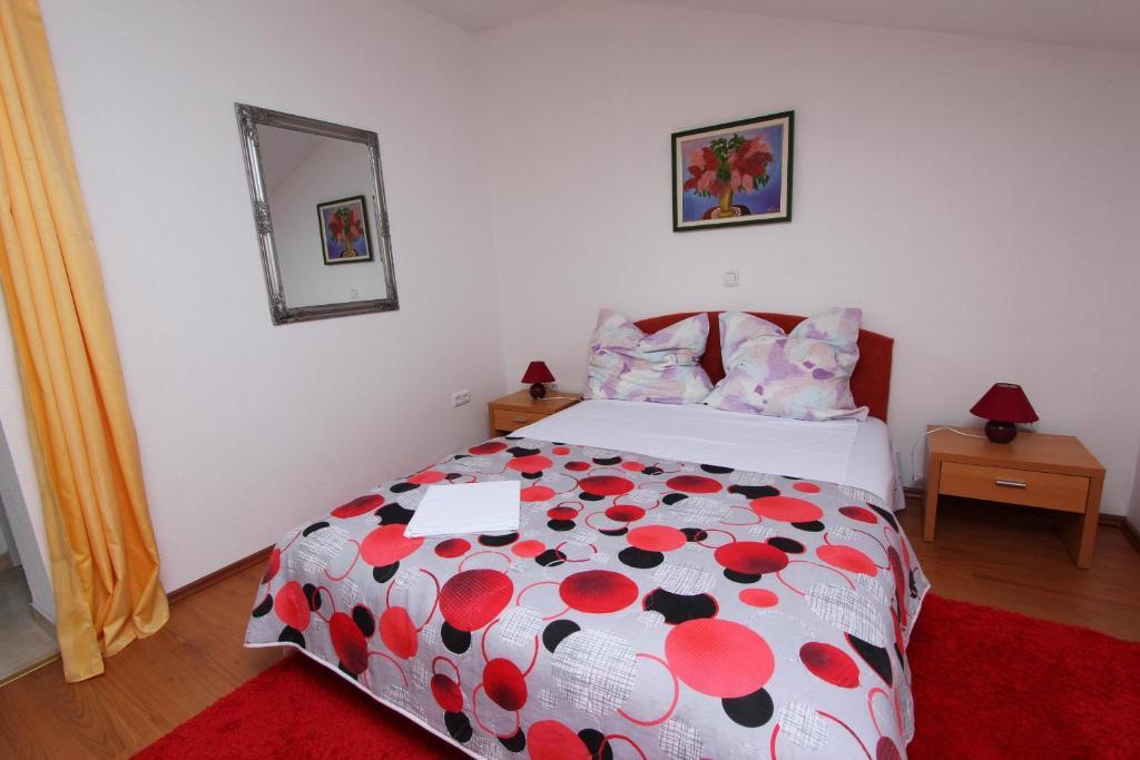 Rooms And Apartments Sally 로비니 객실 사진